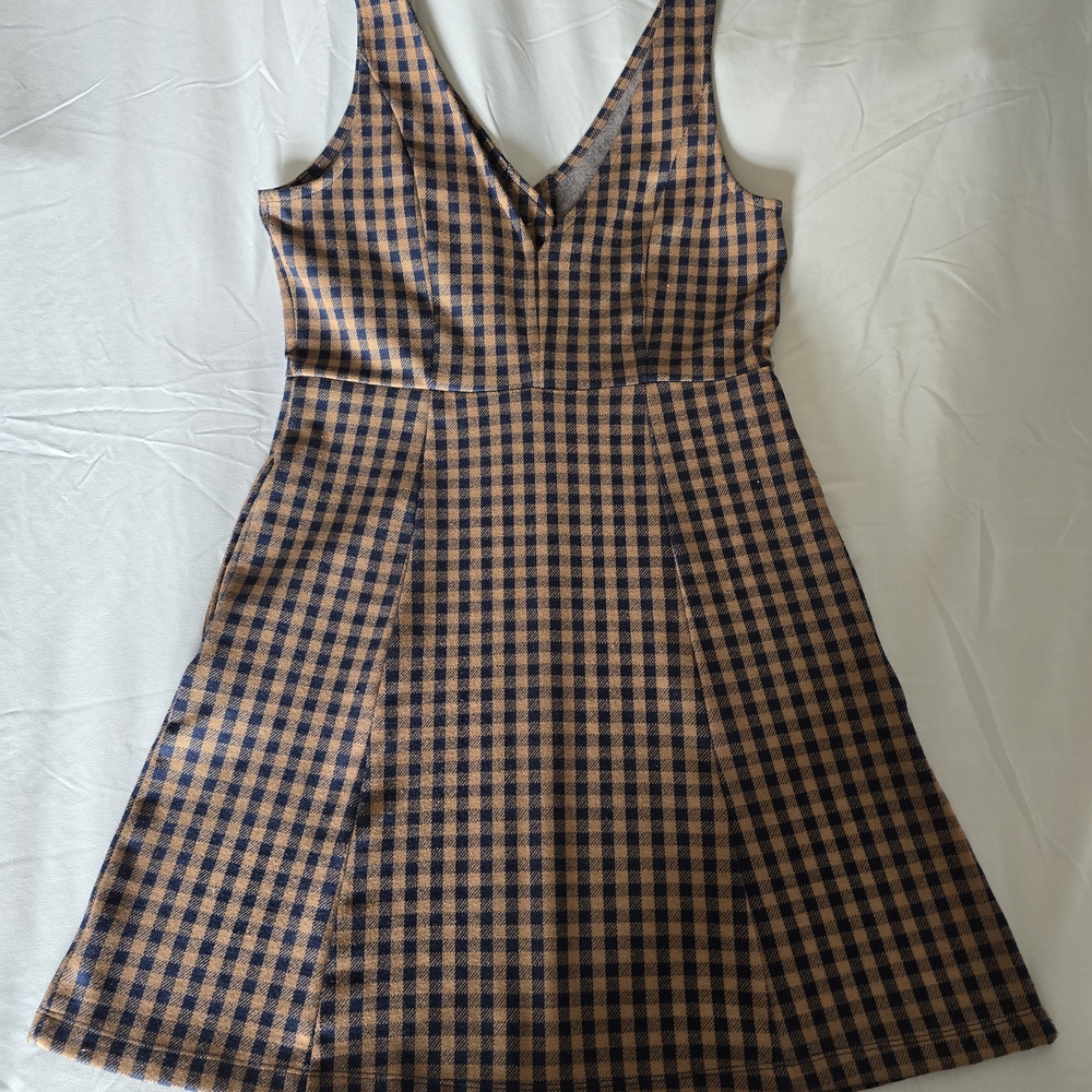 Checkered Button-Down Dress - Picture 4 of 4